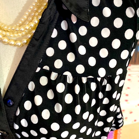 Black dress with white polka dots - Picture 4 of 12